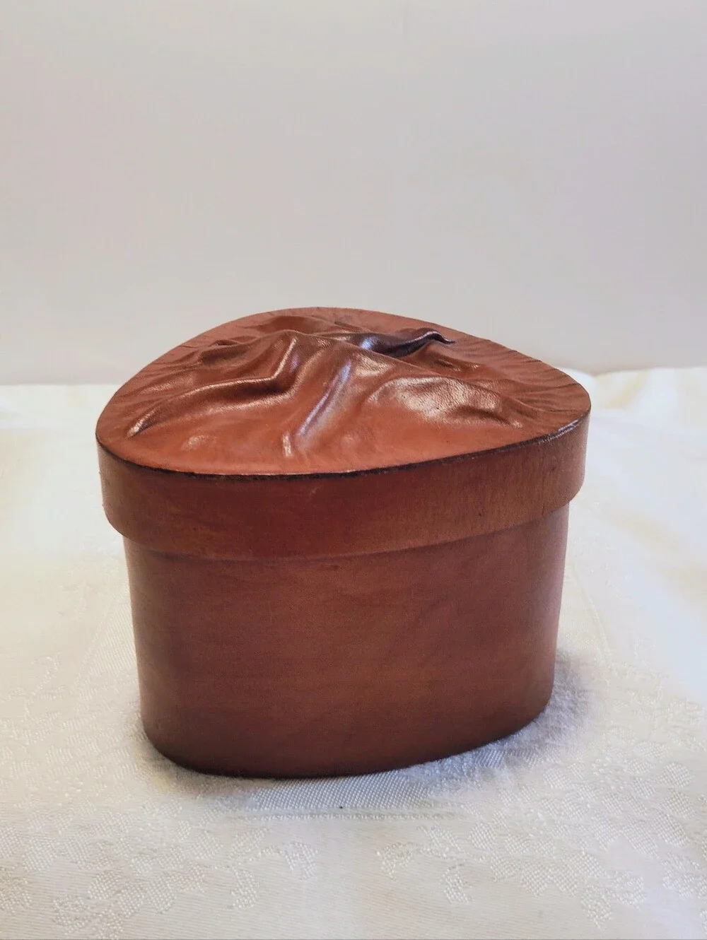 Vintage Wooden Trinket Keepsake Box Carved Lid Triangle Shape Red Lined Decor